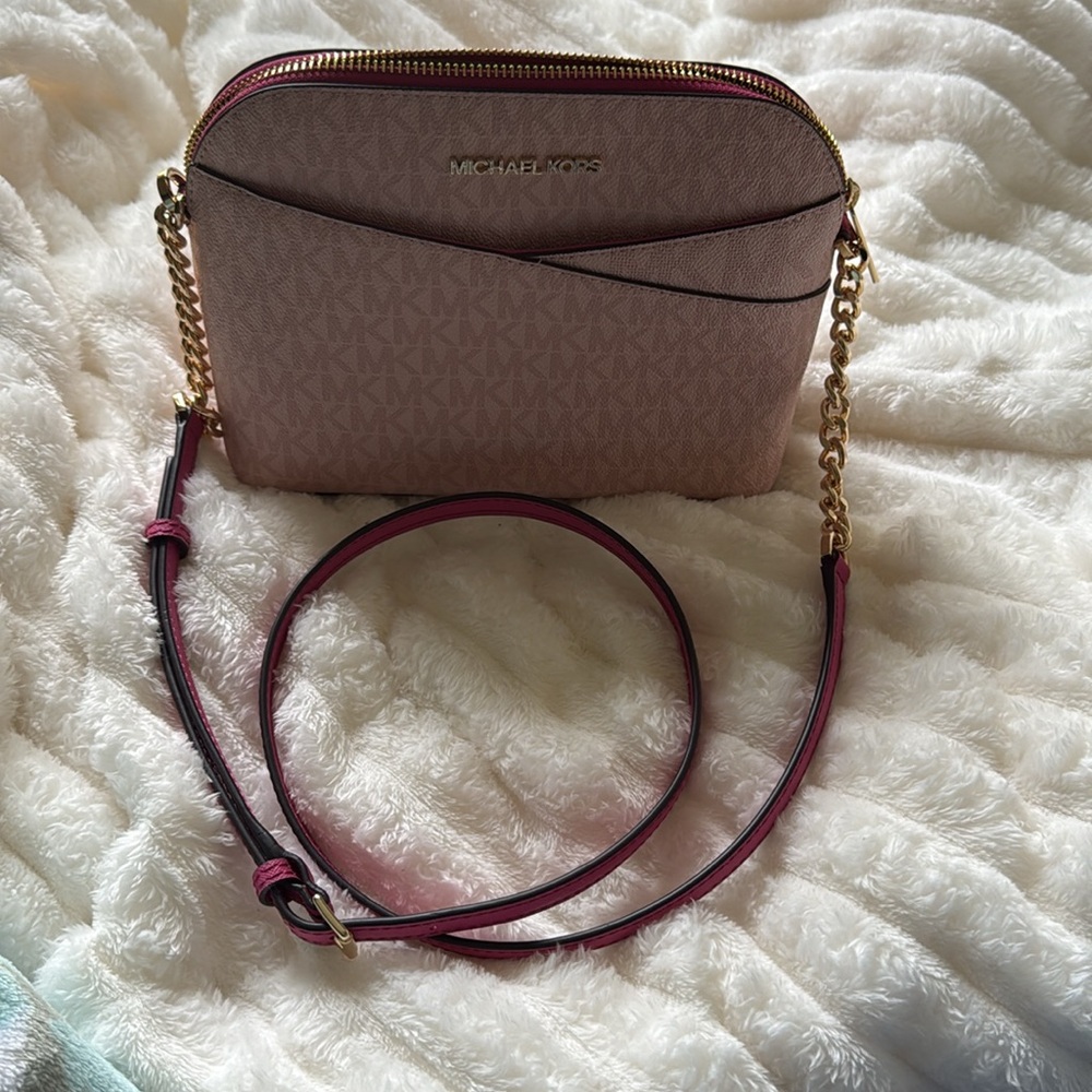 Michael Kors Blush Pink Crossbody Bag - Picture 6 of 7